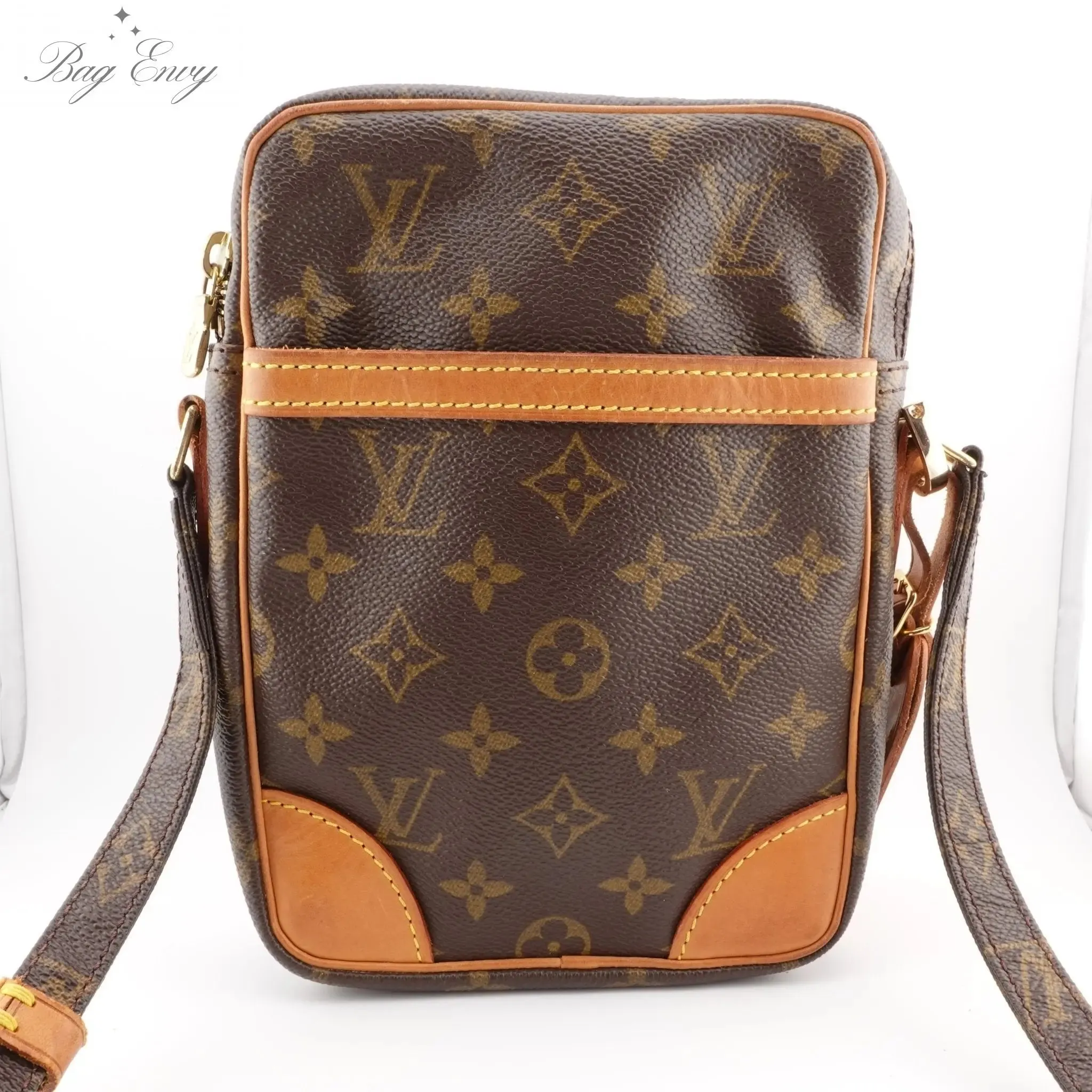 LOUIS VUITTON Monogram Danube 21