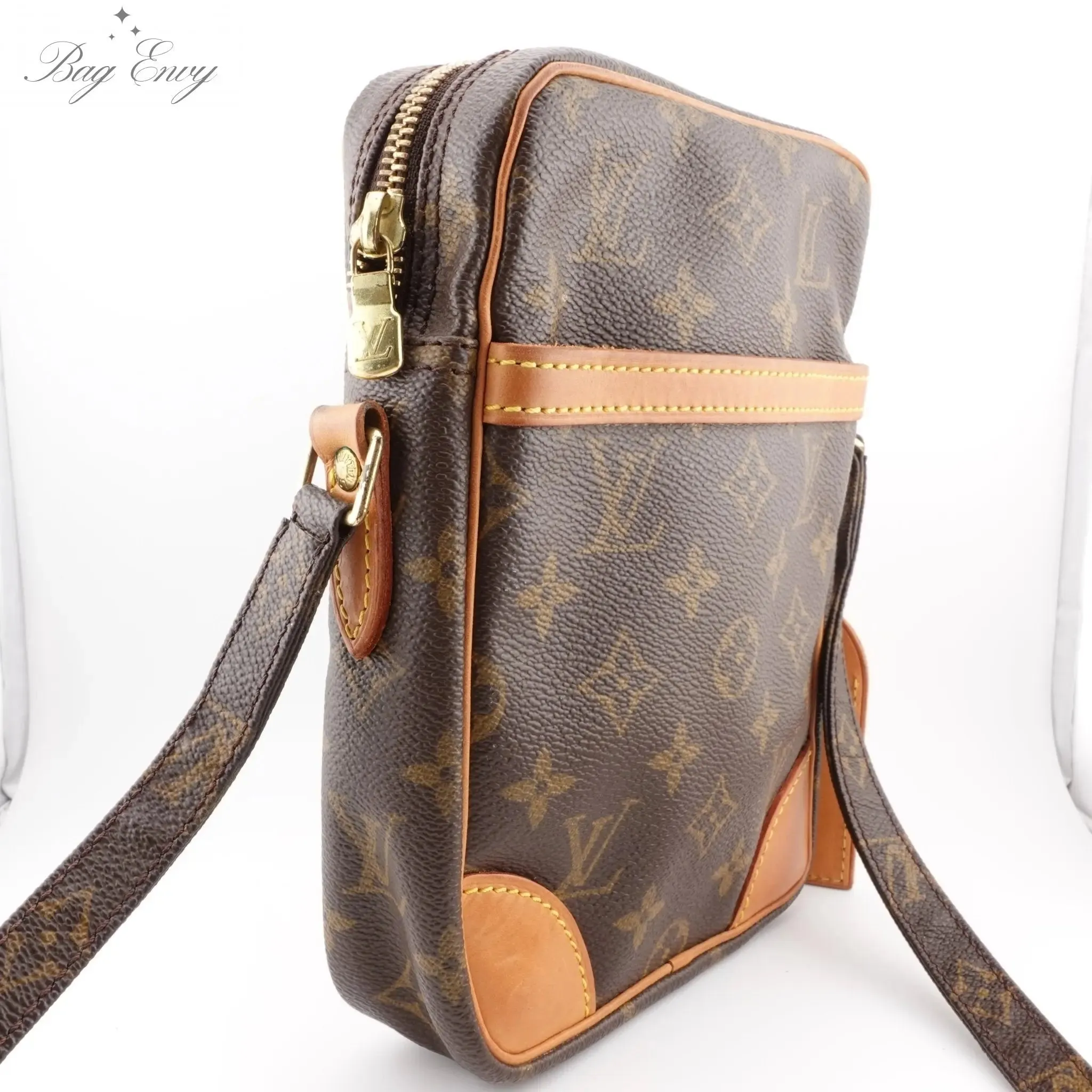 LOUIS VUITTON Monogram Danube 21