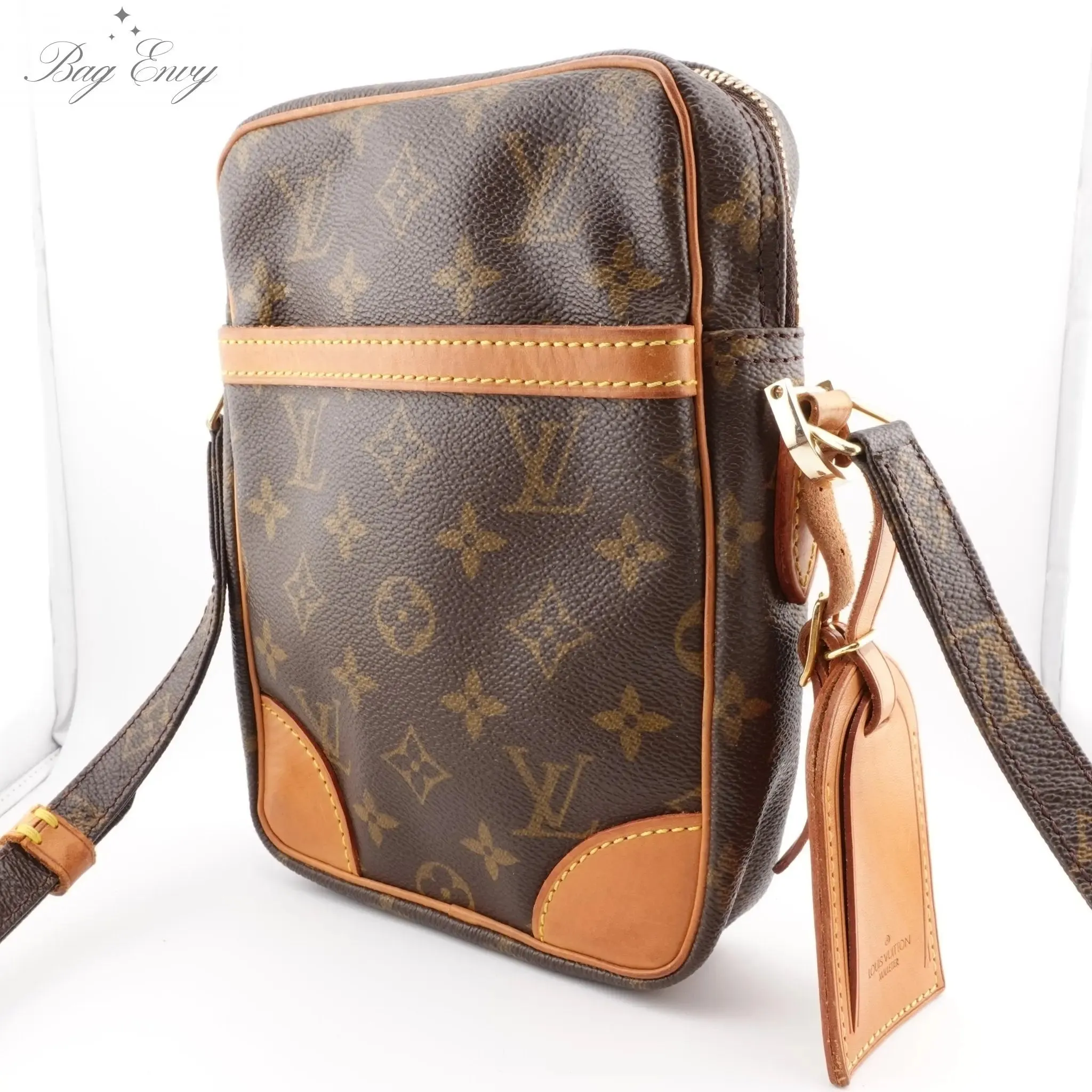 LOUIS VUITTON Monogram Danube 21