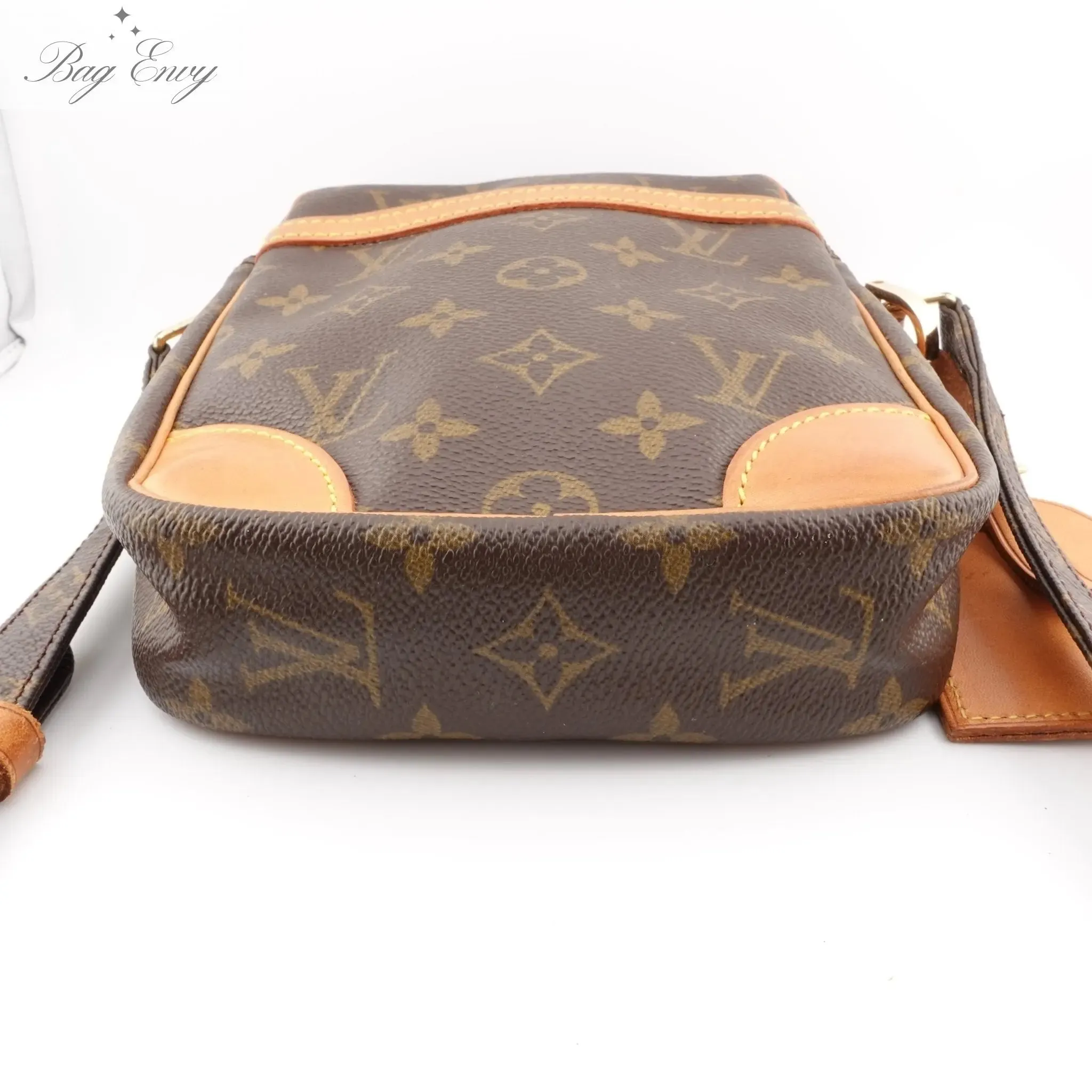 LOUIS VUITTON Monogram Danube 21