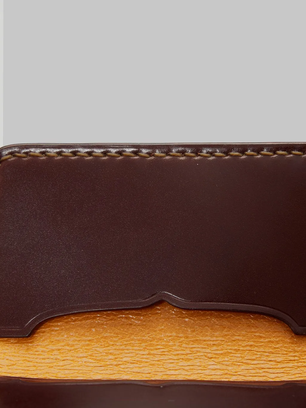 The Flat Head Handsewn Shinki Cordovan Card Case Brown